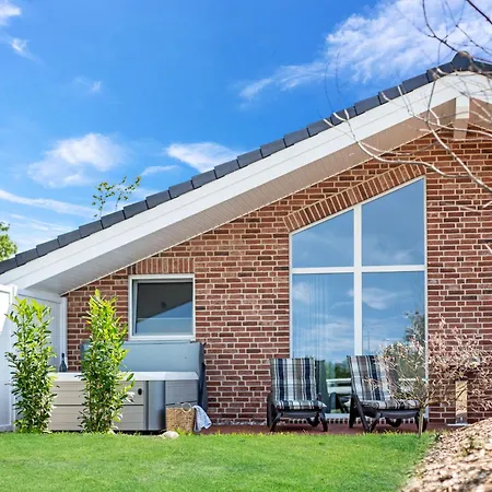 Wellness- Doppelhaushaelfte 